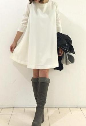 トランテアン ソン ドゥ モードのバックＺｉｐフレアワンピースは結婚式でも大活躍！！