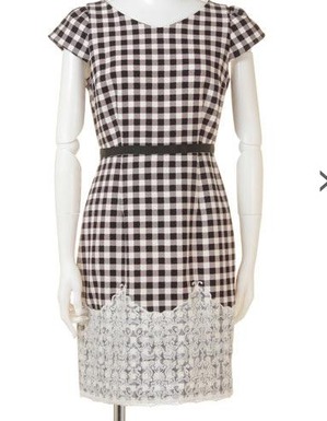 アプワイザーリッシェApuweiser-richeの美人百花4月号掲載のギンガムチェック裾レースワンピース