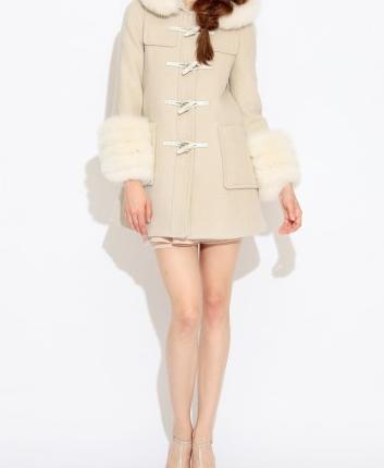 snidel (スナイデル)　袖ファー付ダッフルコート　予約