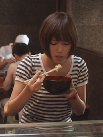 画像 本田翼ちゃん絶望的に汚い箸の持ち方で育ちの悪さがバレてしまう ファッ 速報