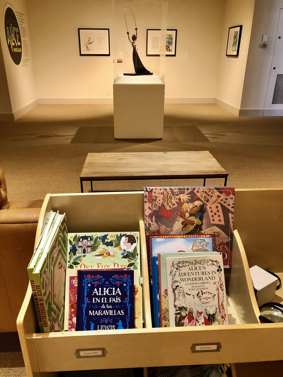 ダリの描く不思議な国のアリス Philbrook Museum Of Arts 吾閑荘 あかんそう だより ダリの描く不思議な国のアリス Philbrook Museum Of Arts 吾閑荘 あかんそう だより