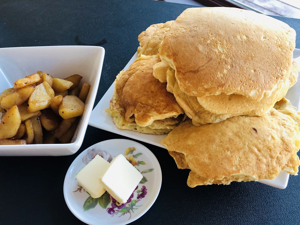 混ぜるな危険 笑 のパンケーキ 吾閑荘 あかんそう だより