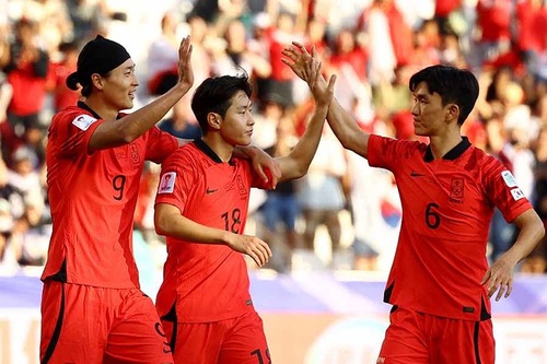 アジア杯「久保見たか！」日本に対抗心むき出し韓国メディア　イ・ガンイン至宝の2G絶賛