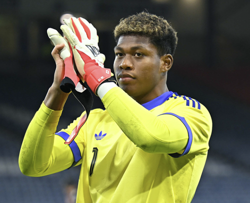 「アジア杯で鈴木彩艶を叩いていた人、今何してんの？」元Jリーガーが痛烈の一言　評価一変の23歳守護神