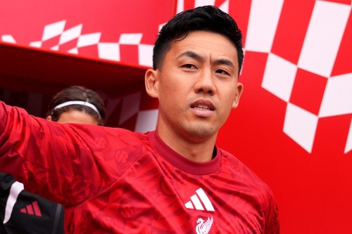 「ワタは間違いなく気に入っている選手」今季出場ゼロの遠藤航の現状にリバプール指揮官が言及　「活躍の場が訪れるだろう」