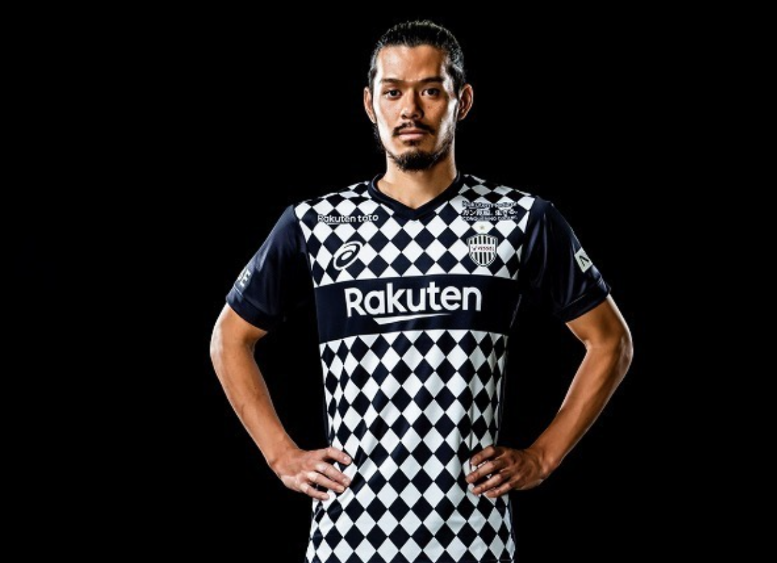 ヴィッセル神戸 来季のユニホームデザインを発表 セカンドは 黒 サードに 白 を採用 Footballnet サッカー2chまとめ ヴィッセル神戸 来季のユニホームデザインを発表 セカンドは 黒 サードに 白 を採用 Footballnet サッカー2chまとめ