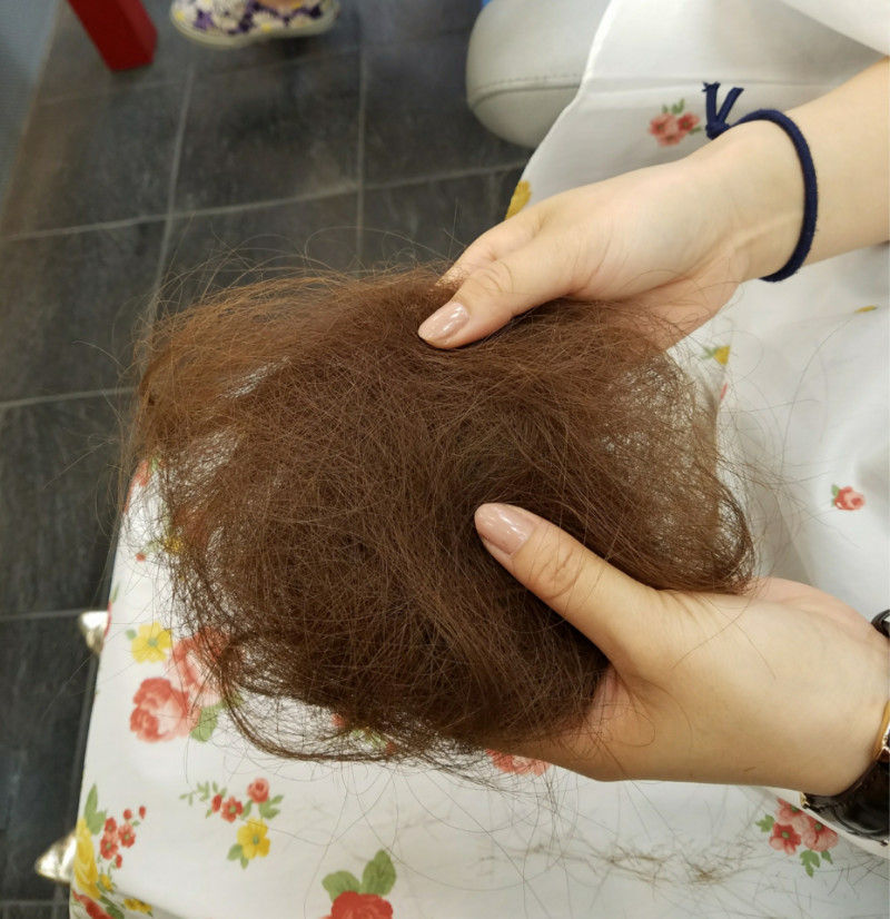 長さは変わらずに暑苦しいロングヘアから軽やかロングヘアに変身 フレンチカットグラン講師会スタッフブログ 長さは変わらずに暑苦しいロングヘアから軽やかロングヘアに変身 フレンチカットグラン講師会スタッフブログ