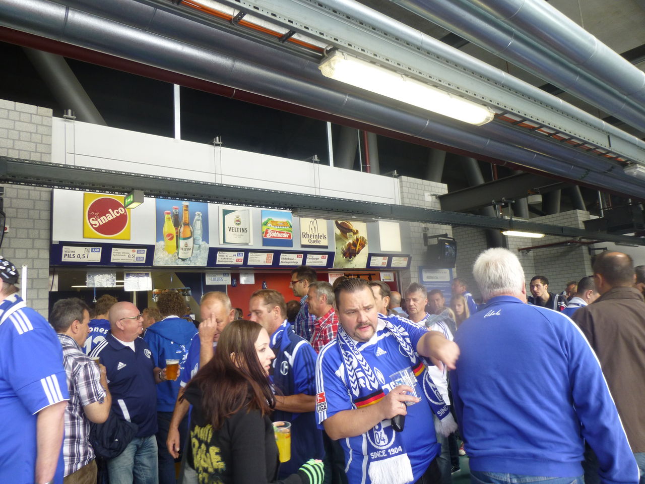 フェルティンス アレーナでの観戦 Fc Schalke 04 が好きな元高校球児によるフットボールブログ 仮 フェルティンス アレーナでの観戦 Fc Schalke 04 が好きな元高校球児によるフットボールブログ 仮