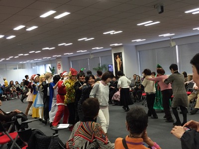 フォーデイズ八