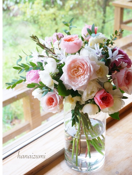 和バラの花束を くらしの彩り Hanaizumi