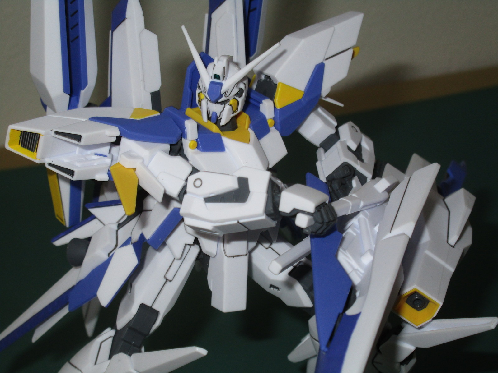 Hguc 1 144 ガンダムデルタカイ ガンプラ自由に作って良いじゃない