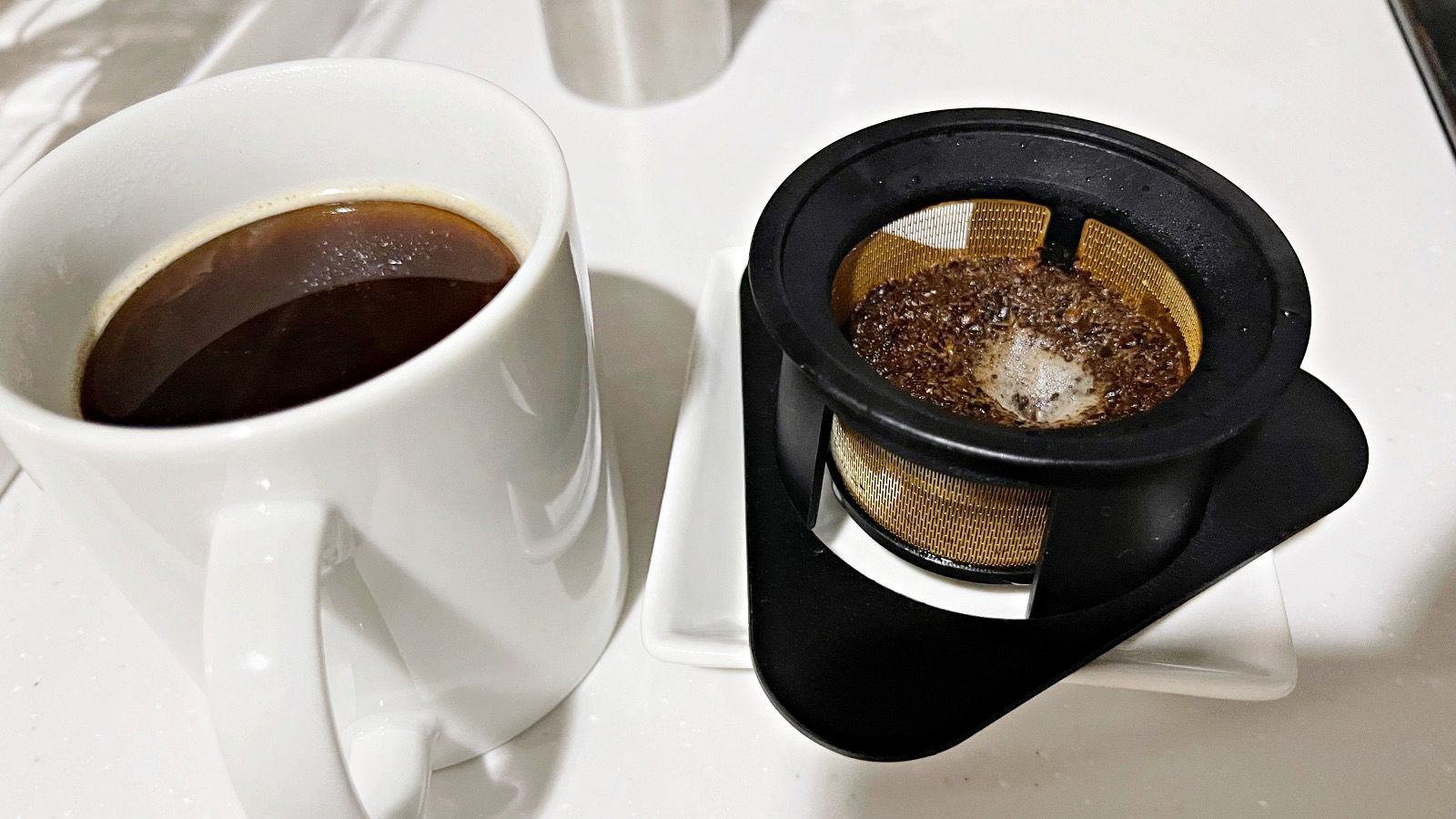 xkidea coffee genie / 電動真空コーヒーキャニスター : 狐丸の「これ