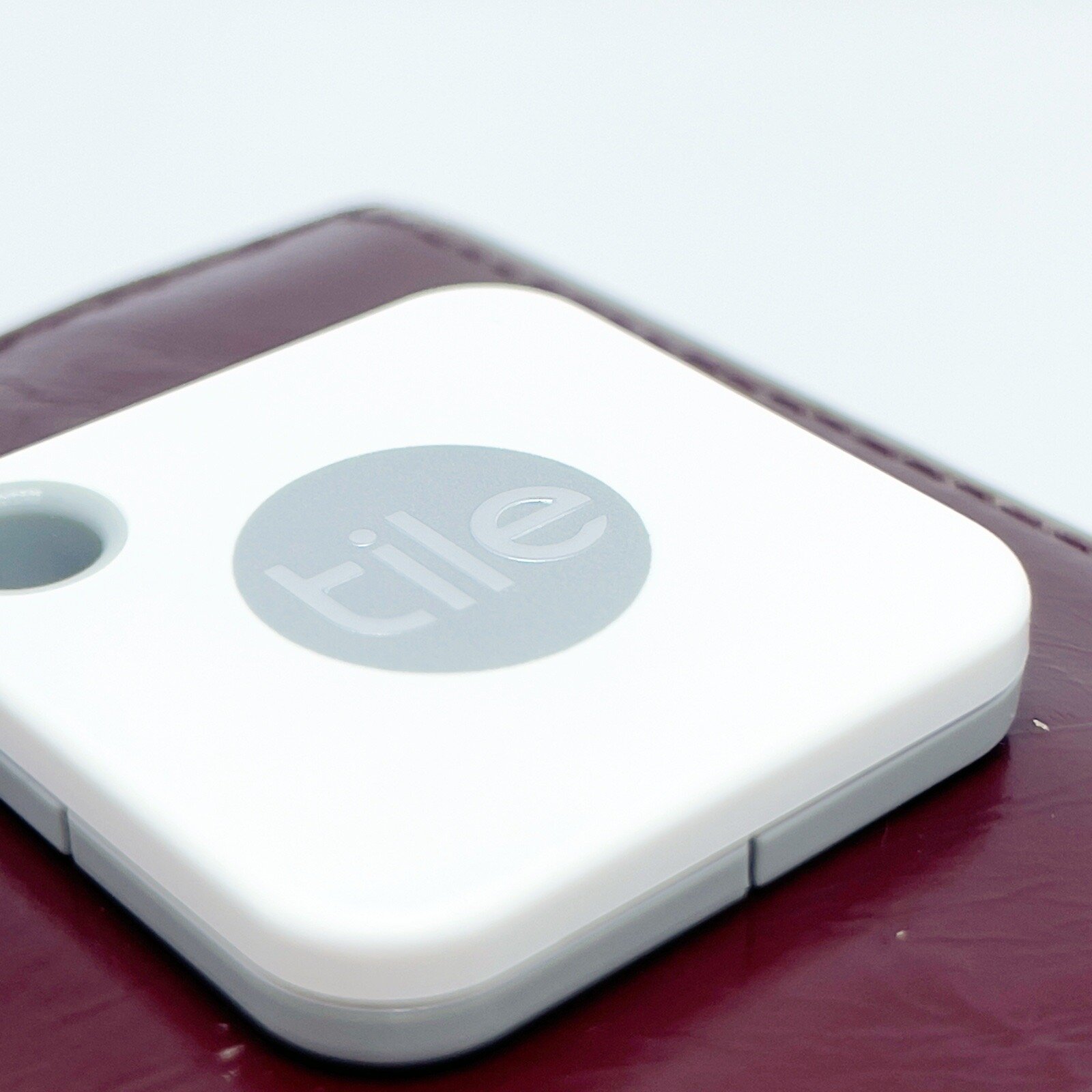 ★値下げ中★【未使用品】Tile MATE スマートタグ 黒 3年電池交換不可 Amazon.co.jp: Life360 Tile Pro 電池交換可/ハイスペックモデル