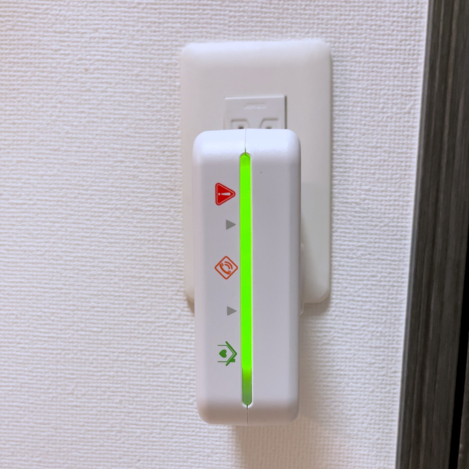 Brook Livin WIRE CARE / コンセントチェッカーで火災防止 : 狐