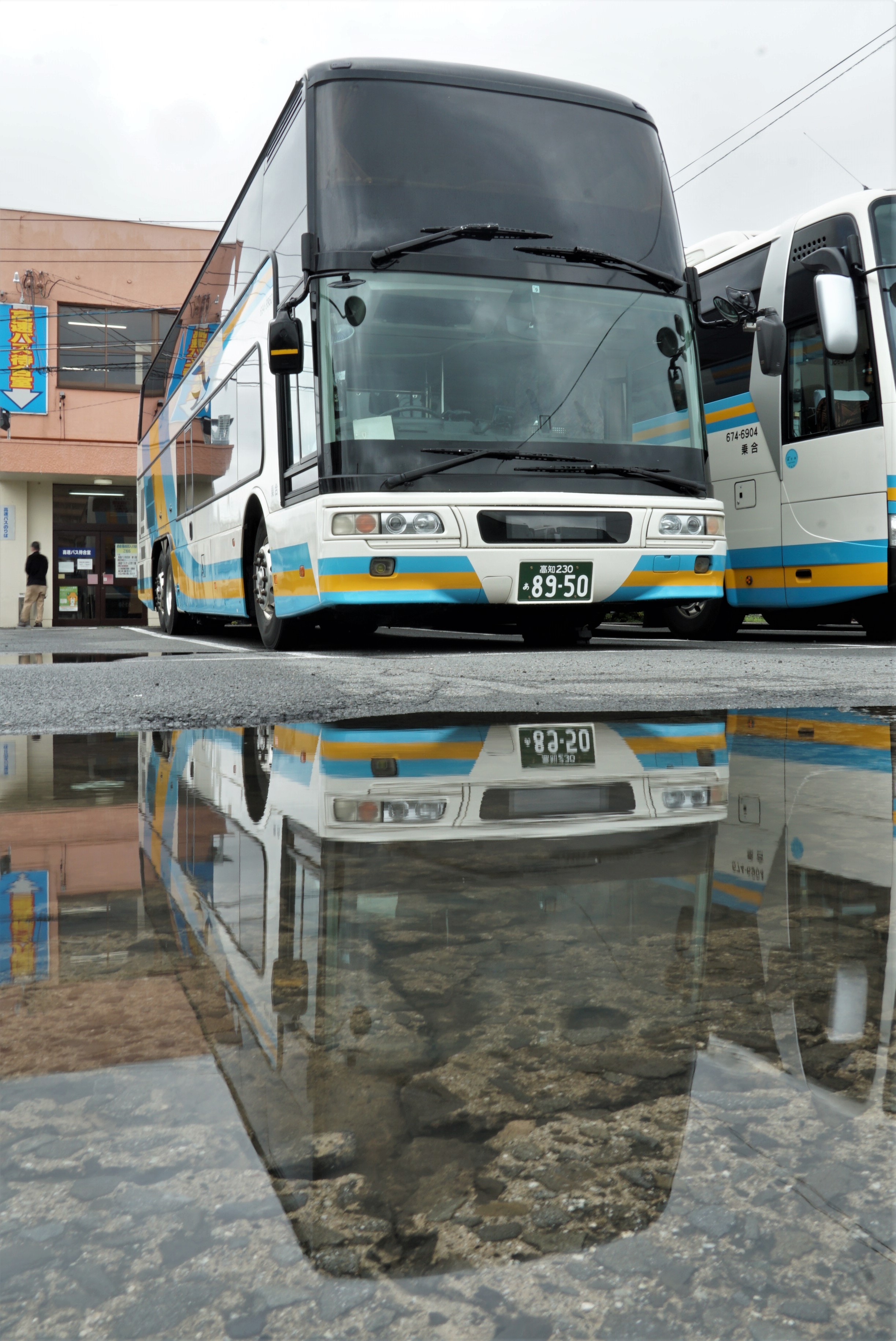 よっしーです！ Cómo dibujar a Tengen Uzui paso a paso | TikTok