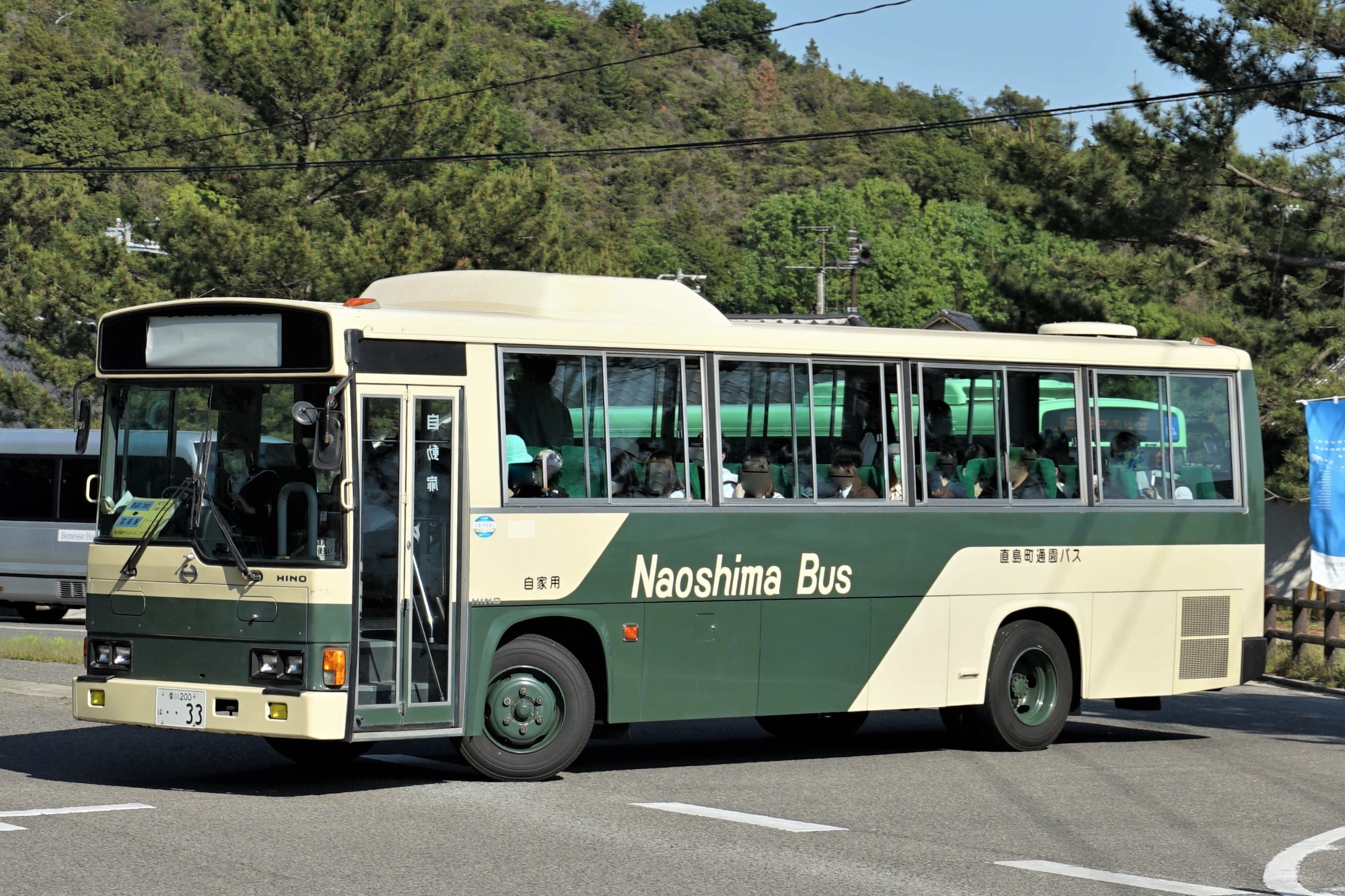 直島町営バス33 : とびぃの落書帳