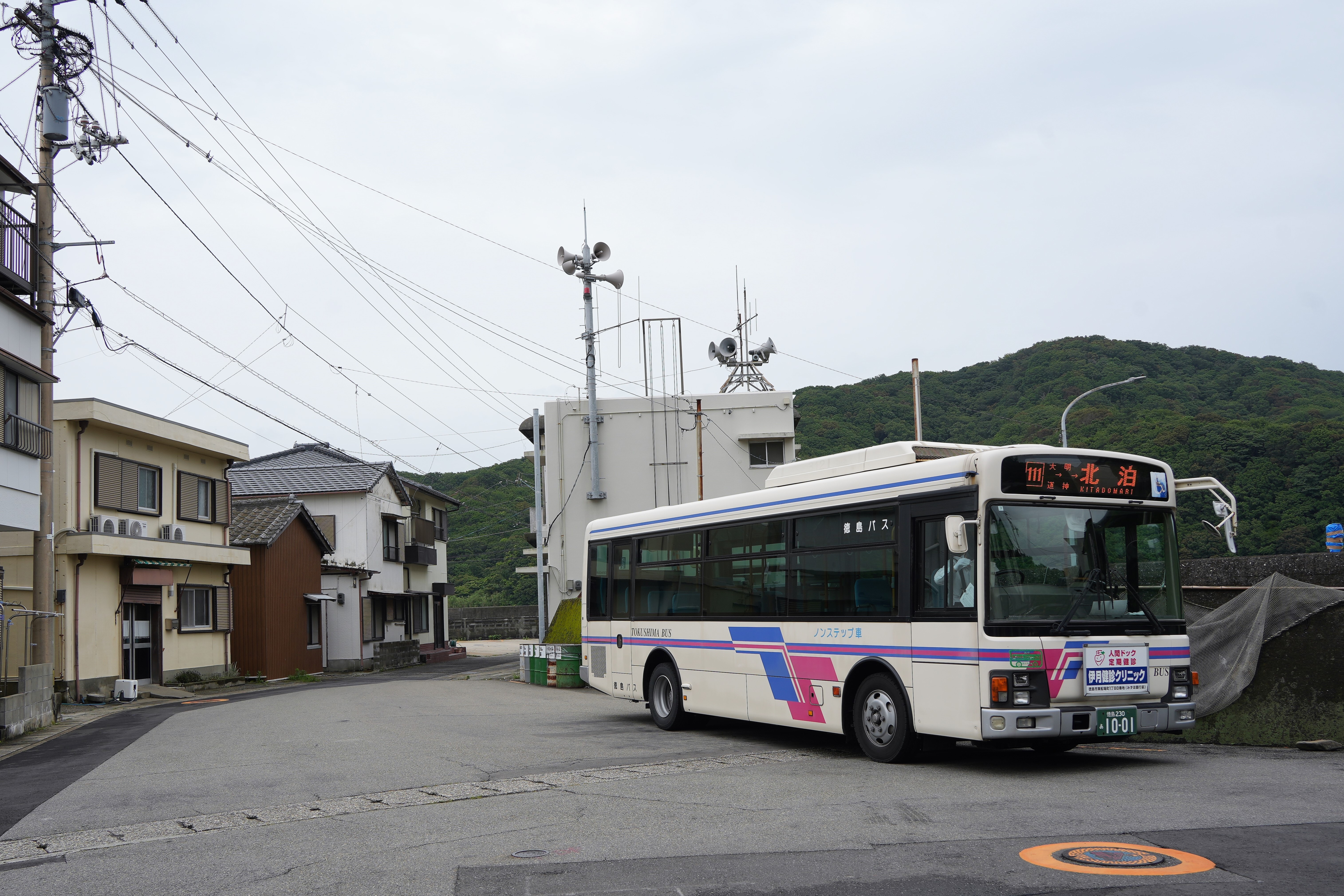 徳島バスI-1001 : とびぃの落書帳