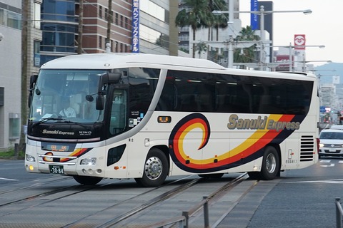 アドウィング四国高速バス a2401c4b-s.jpg