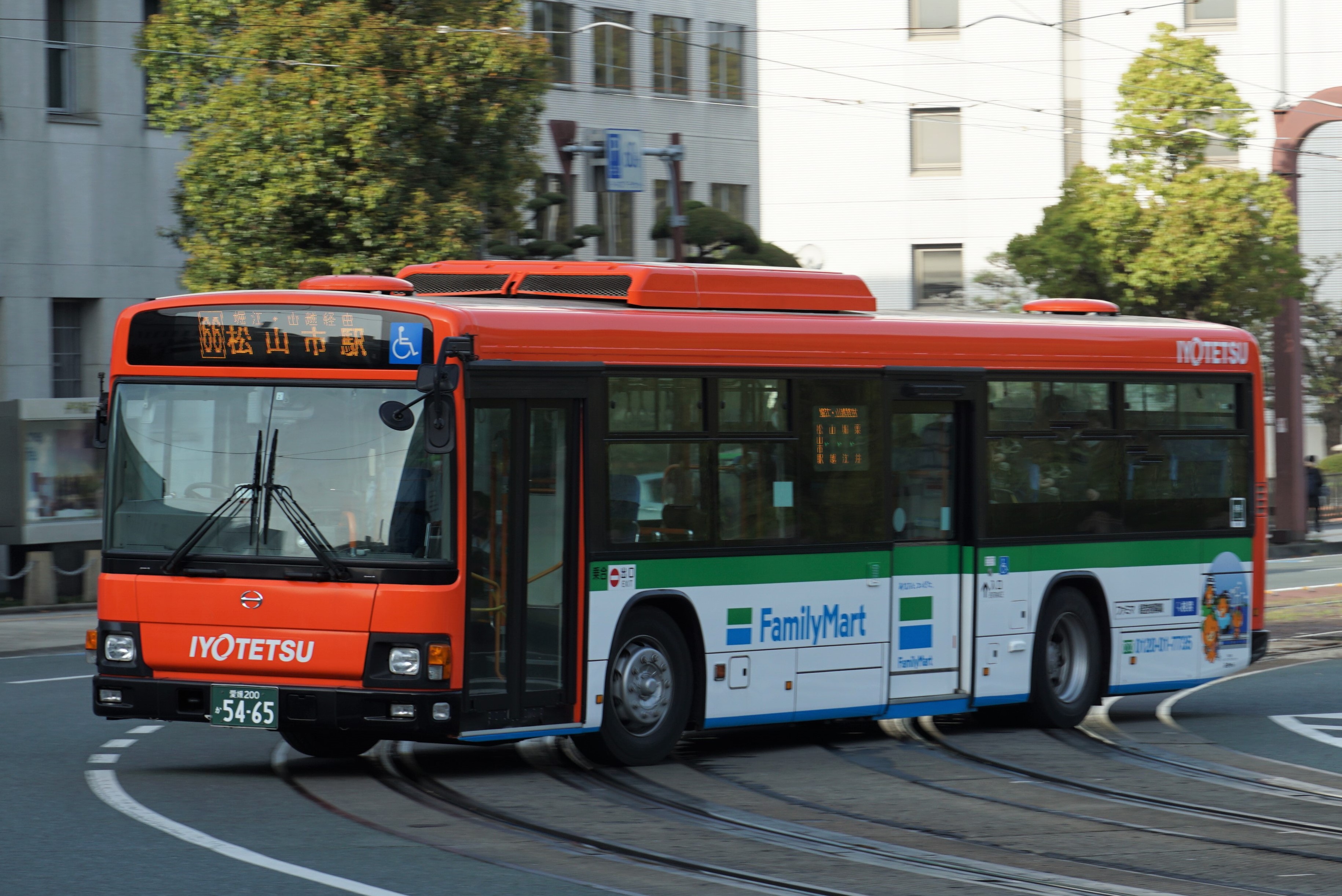 伊予鉄バス5465 : とびぃの落書帳