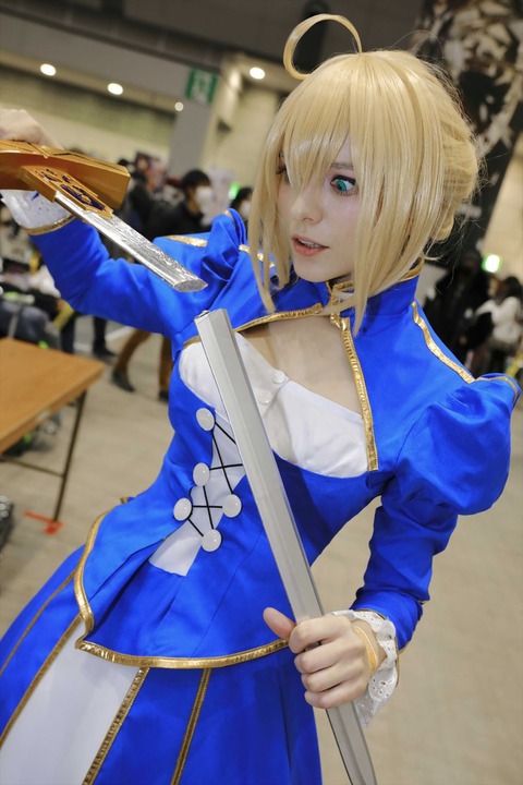 evangelina_cos-1649348573920923649-20230421_184518-img1_R