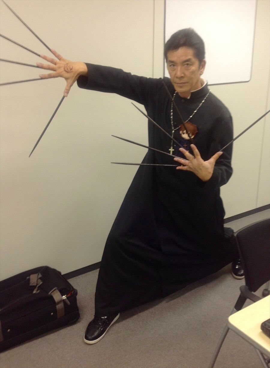 【FGO】 ポッキーの日の中田譲治さん！！ 黒鍵ポッキーかっこいい！ : FGOまとめ カルデア速報