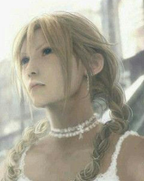 FF7のクラウドが女装するイベントって今思うとかなり誰得なイベントだよな