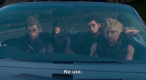 FF15の車操作にオートとマニュアルってあるけど