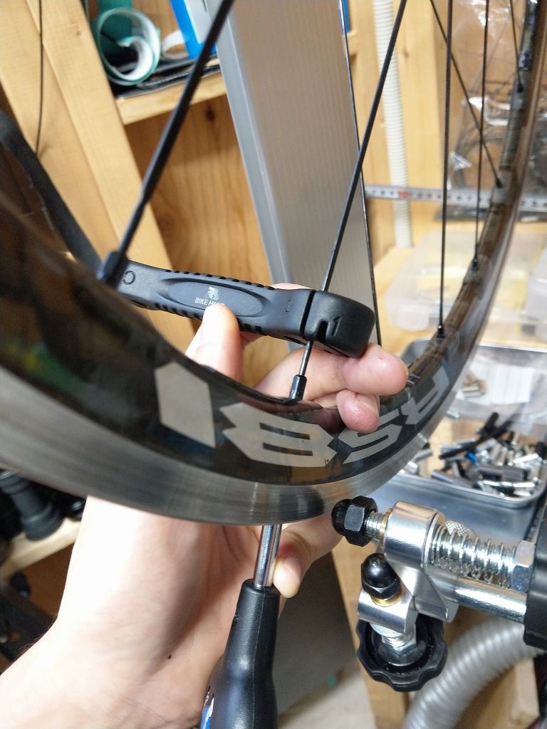 Rs81のスポーク交換 ブレードスポークねじれ編 えふえふぶろぐ