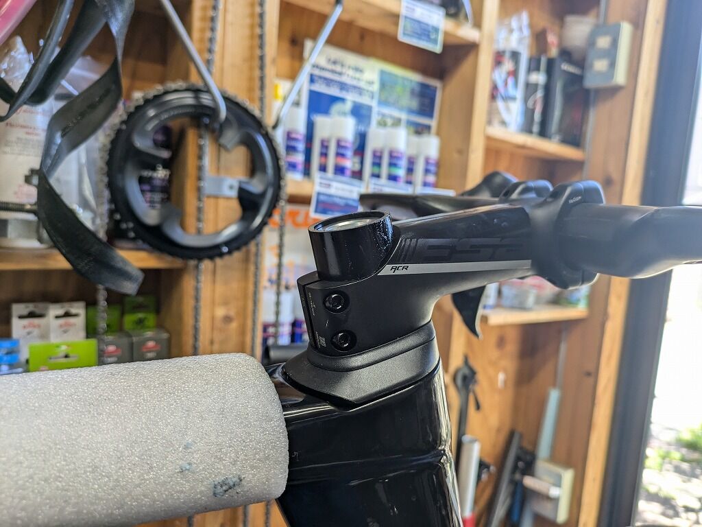 FSA ACR ステム 100mm フル内装 FSA ACR ステム 100mm フル内装 ケーブルフル内装を実現するのは