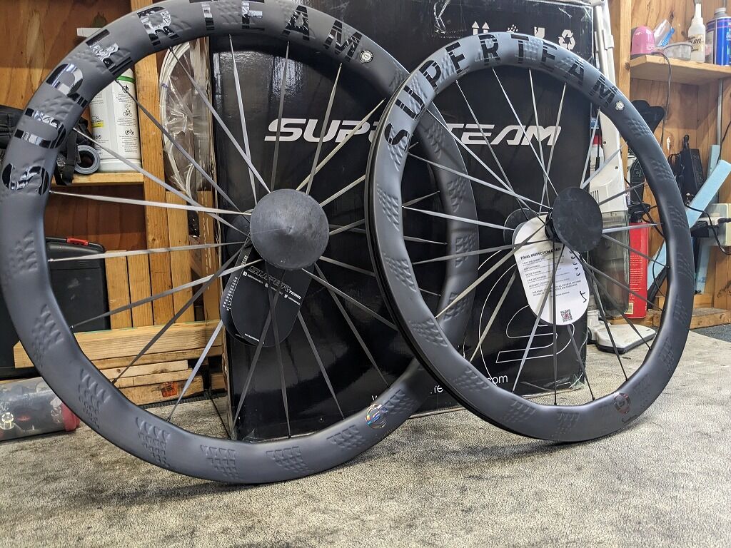 SUPERTEAM ALL CARBON ULTRA D28-50 DISC 2023 ～乗車前～ : え