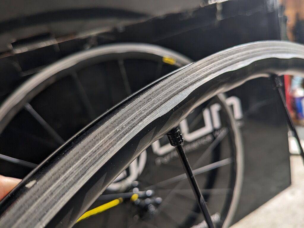 値下げ】MAVIC キシリウム プロ UST リムモデルのご紹介！ : え