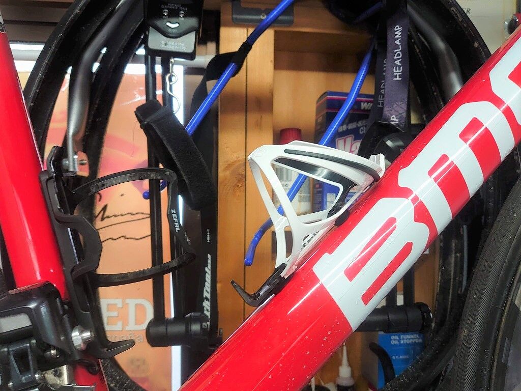 Zefal ボトルケージ Pulse B2破壊! それでも再び買う理由とは えふえふぶろぐ (ゼファール)PULSE B2 ボトルケージ(自転車)