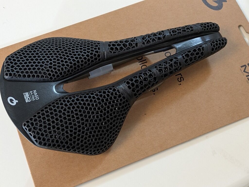 抜群の安定感と快適の両立 — Prologo NAGO R4 PAS 3DMSS TIROX を使っ