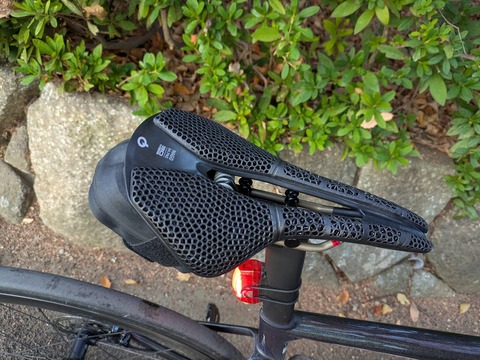 抜群の安定感と快適の両立 — Prologo NAGO R4 PAS 3DMSS TIROX を使っ