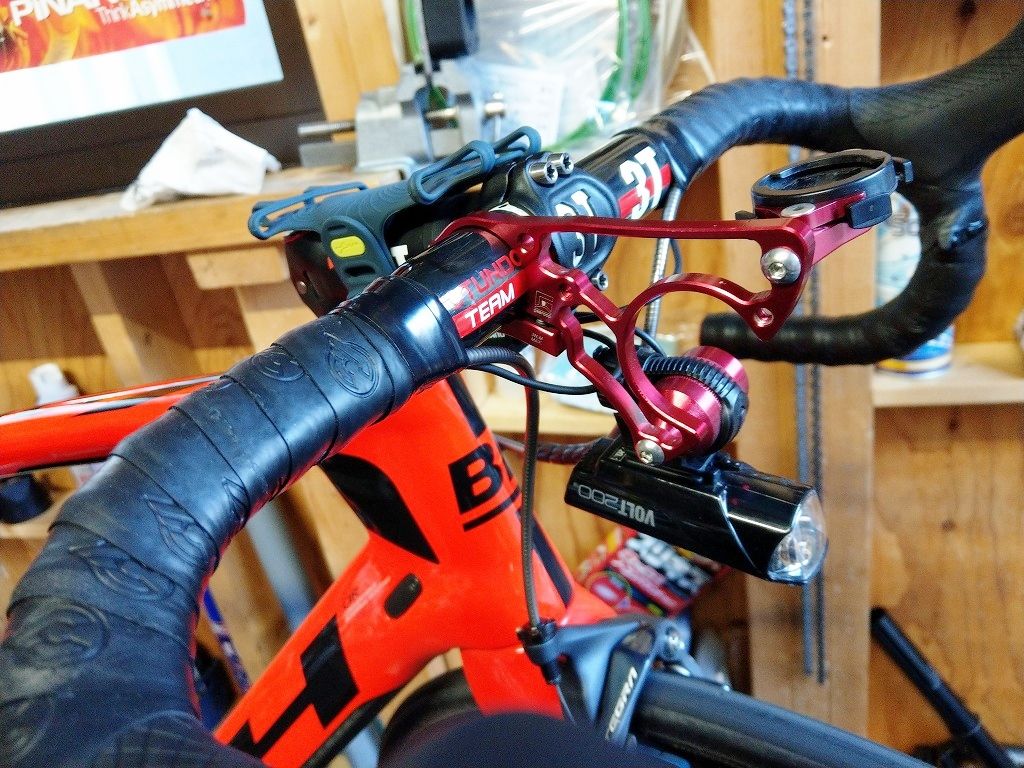 3T Rotundo と CINELLI Neomorphe 比較インプレッション！ : えふえふ