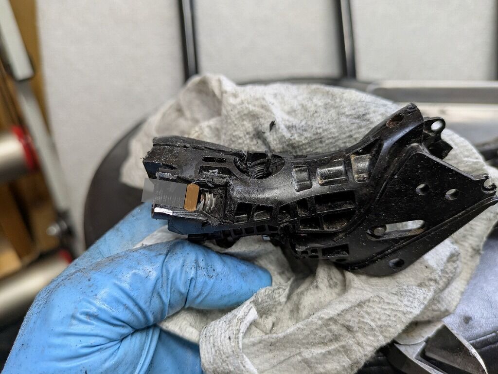 画像大量】ST-R9170 油圧コントロールレバーの内部構造を見る 画像大量】ST-R9170 油圧コントロールレバーの内部構造を見る