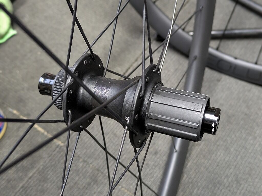 中古品販売】BONTRAGER Aeolus Elite 35 TLR ディスク用カーボン