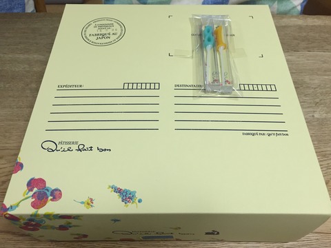 ケーキの箱