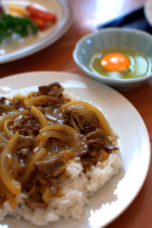 カレーライス生卵付830-03