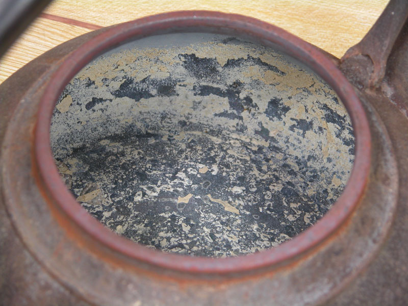 鉄瓶の湯垢 サビ 囲炉裏 火鉢 七輪のうんちく 炭火道 鉄瓶の湯垢 サビ 囲炉裏 火鉢 七輪のうんちく 炭火道