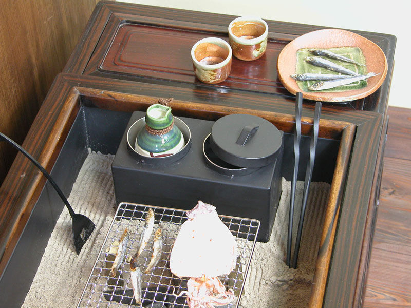 1F009○美品○漆器の 火鉢 2個○関西火鉢 手あぶり 囲炉裏 火鉢