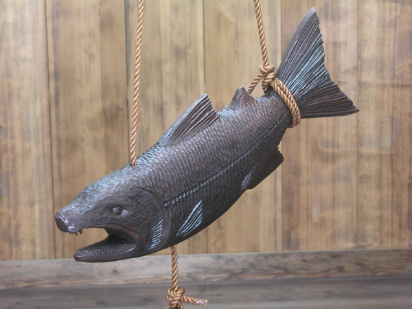 自在鉤　木製　魚の装飾品 囲炉裏　アジアン家具 Amazon.co.jp: 囲炉裏 自在鉤 飾り 鯉 魚 木彫 古道具 : ホーム
