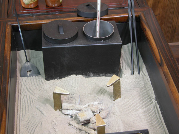 パイプ銅壷（炭火酒燗器）の販売 : 囲炉裏・火鉢・七輪のうんちく