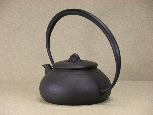 大ツル鉄瓶の販売 : 囲炉裏・火鉢・七輪のうんちく － 炭火道
