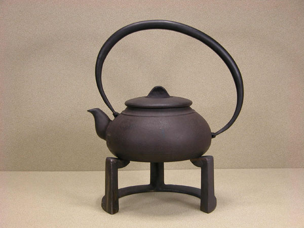 特大鉄瓶24cm　囲炉裏 大ツル鉄瓶の販売 : 囲炉裏・火鉢・七輪のうんちく － 炭火道