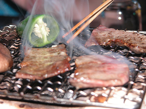 室内で七輪を使えるか 煙やススは大丈夫 囲炉裏 火鉢 七輪のうんちく 炭火道 室内で七輪を使えるか 煙やススは大丈夫 囲炉裏 火鉢 七輪のうんちく 炭火道