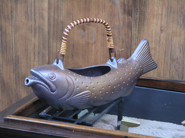 炭火の道具 骨酒器の販売 : 囲炉裏・火鉢・七輪のうんちく － 炭火道