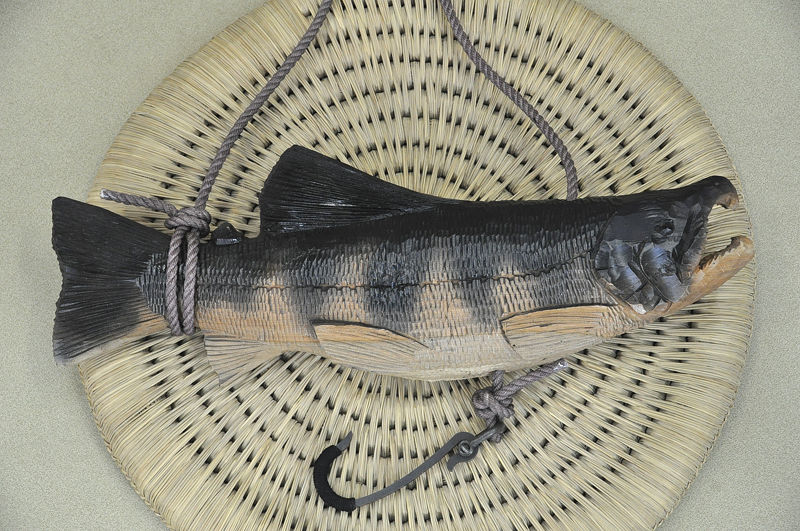 一刀彫りの自在鉤 : 囲炉裏・火鉢・七輪のうんちく － 炭火道