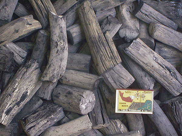 （高評価200件以上！）紀州備長炭ウバメガシの木灰 火鉢、囲炉裏10kg