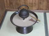 開化火鉢 茶.jpg
